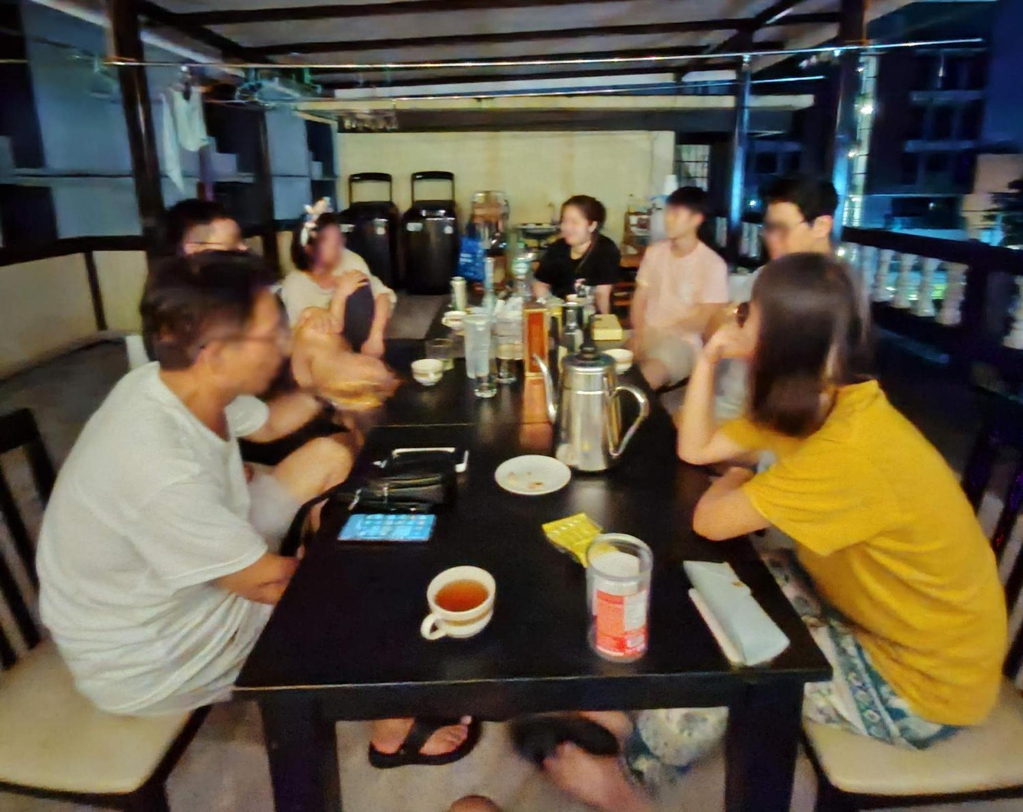 October Hostel Chiangmai チエンマイ エクステリア 写真